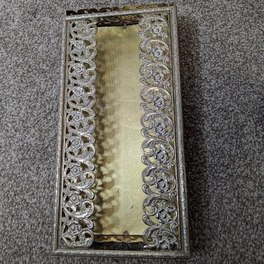 Vintage Gold w White Floral Paisley Filigree Vanity Tissue Holder